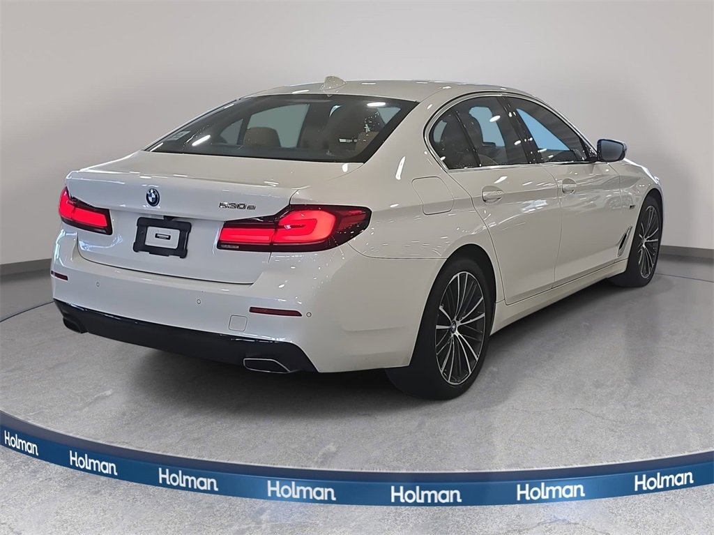 Used 2023 BMW 530e w/ Premium Package image 6