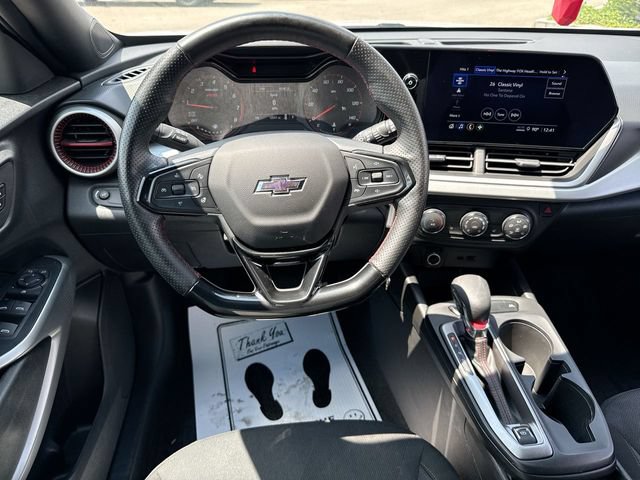 Certified 2025 Chevrolet Trax RS w/ Driver Confidence Package FWD image 14