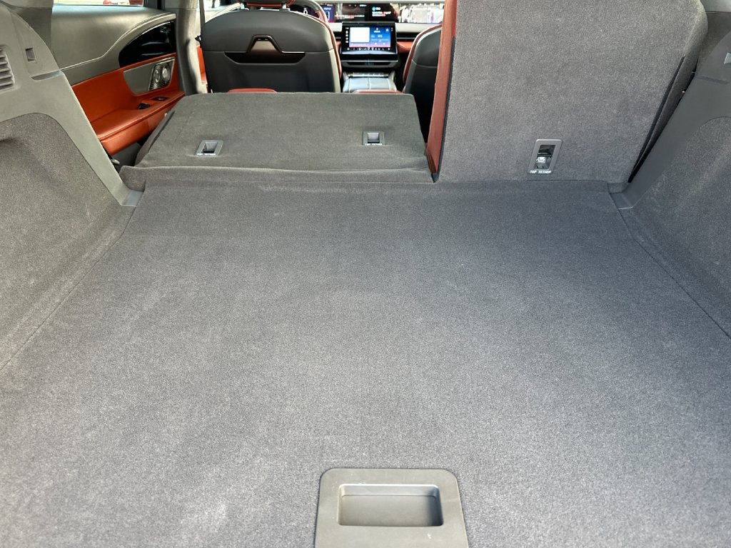 Certified 2024 Lincoln Nautilus Black Label AWD/4WD image 26