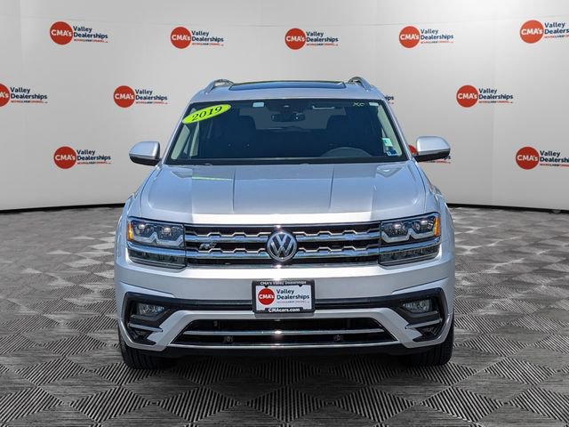 Used 2019 Volkswagen Atlas SEL R-Line AWD/4WD image 2