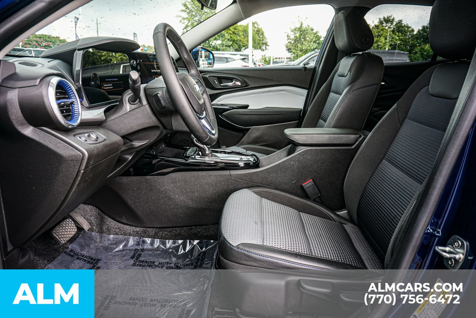 Used 2024 Chevrolet Trax LT w/ LT Convenience Package FWD image 21