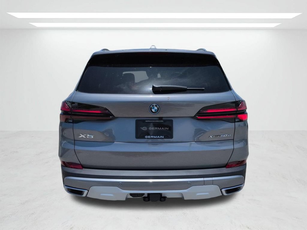 New 2026 BMW X5 xDrive50e w/ Climate Comfort Package AWD/4WD image 5