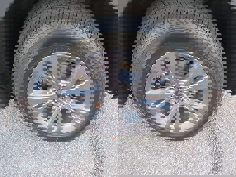 New 2026 Ford Explorer Active w/ Active Comfort Package image 10