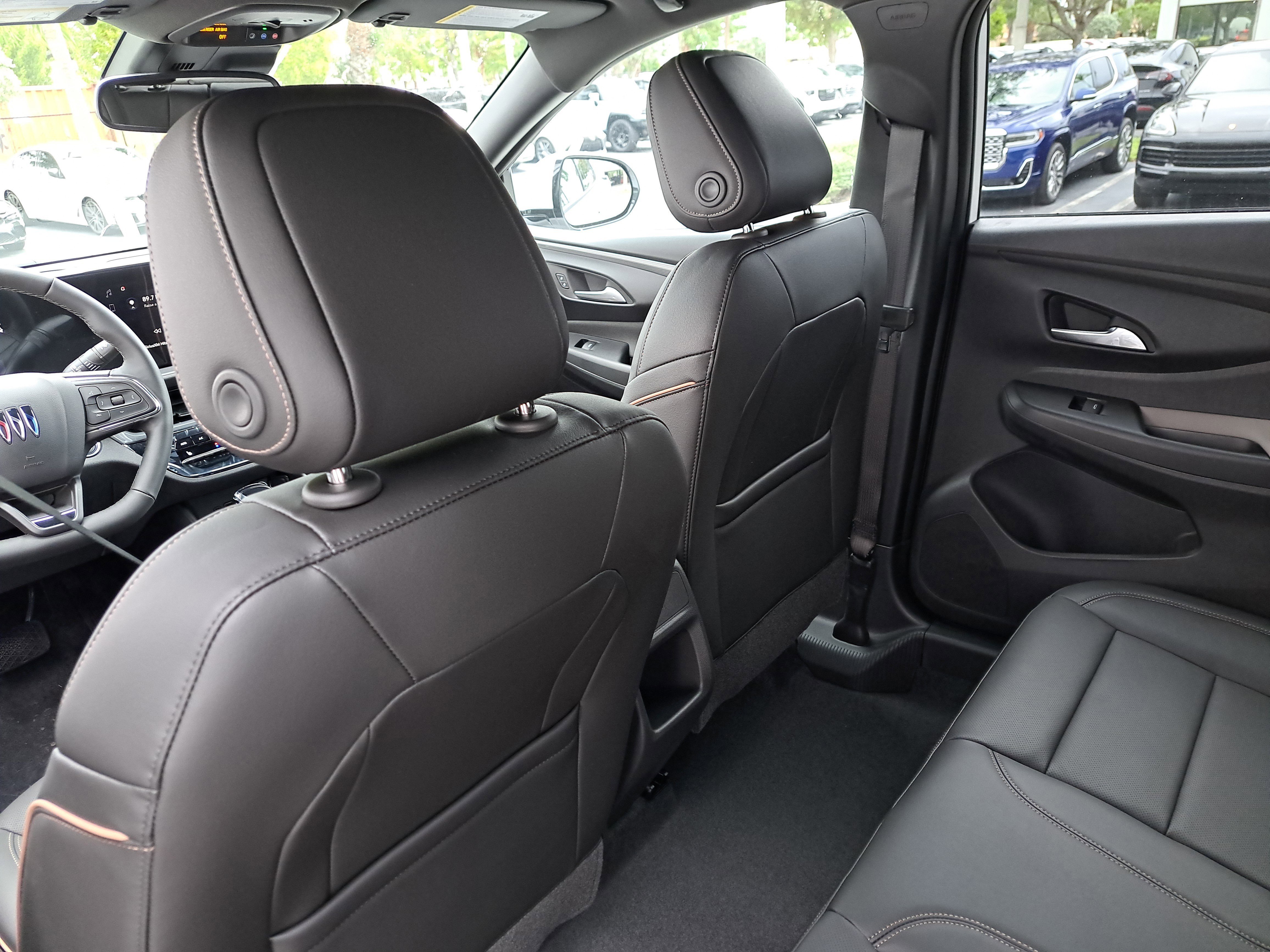 New 2026 Buick Envista Avenir image 13