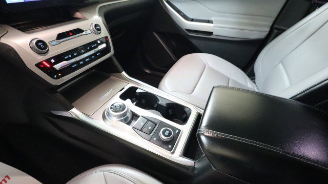 Used 2021 Ford Explorer XLT w/ Equipment Group 202A image 20