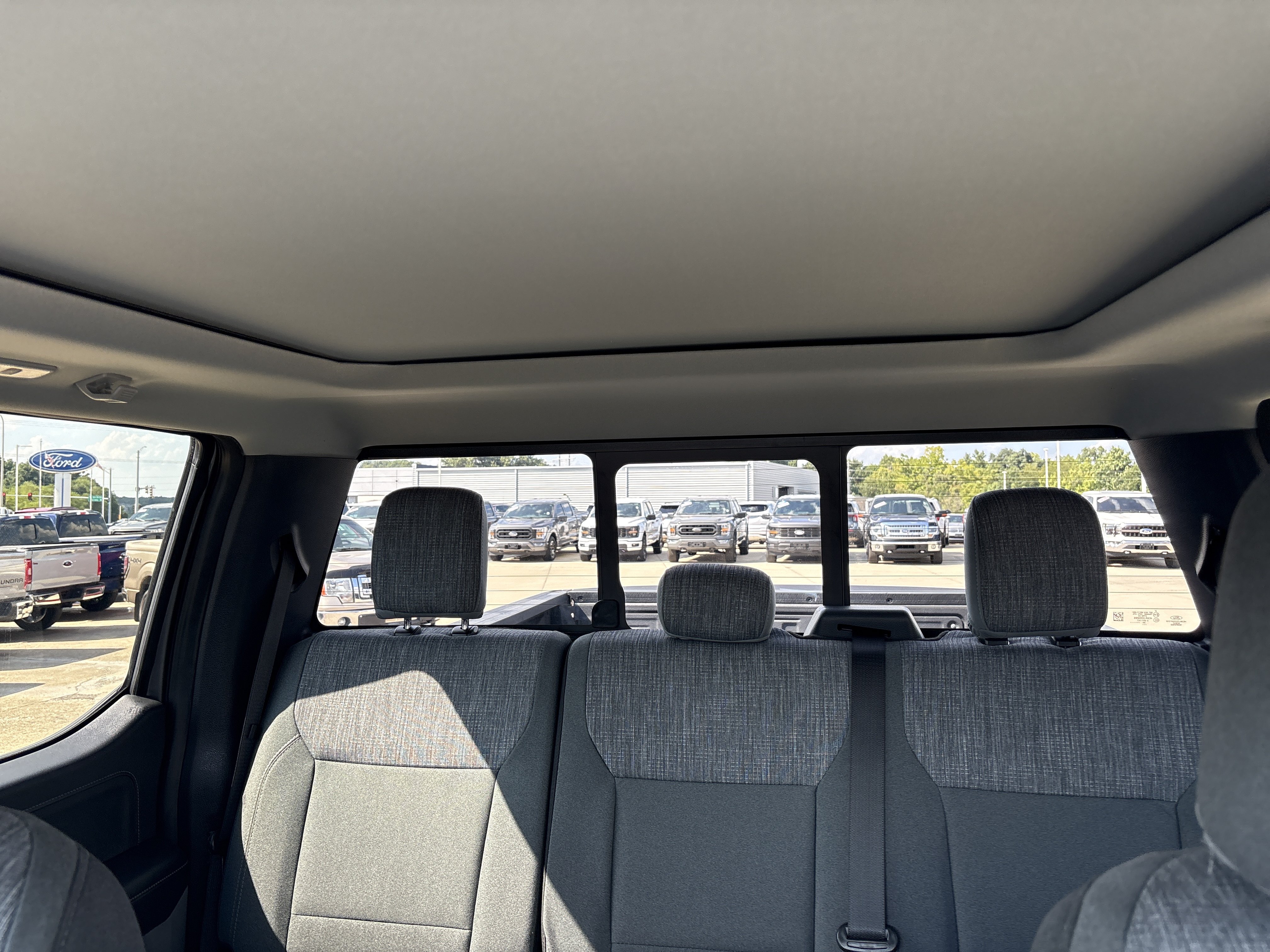 Used 2024 Ford F250 XLT w/ Tremor Off-Road Package AWD/4WD image 11