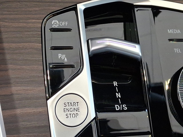 Certified 2024 BMW X5 xDrive40i w/ Premium Package image 27