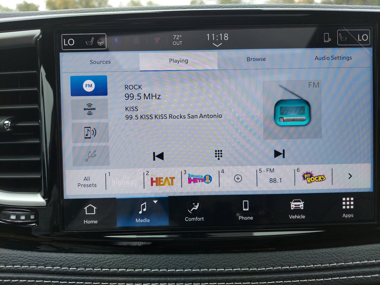 New 2026 Chrysler Pacifica Select w/ S Appearance Package FWD image 16