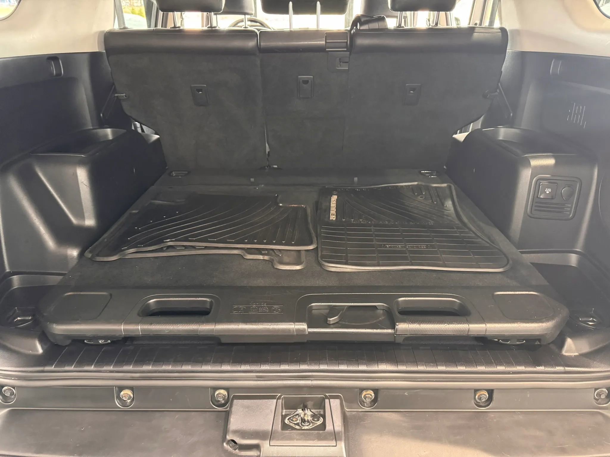 Used 2012 Toyota 4Runner Limited image 21