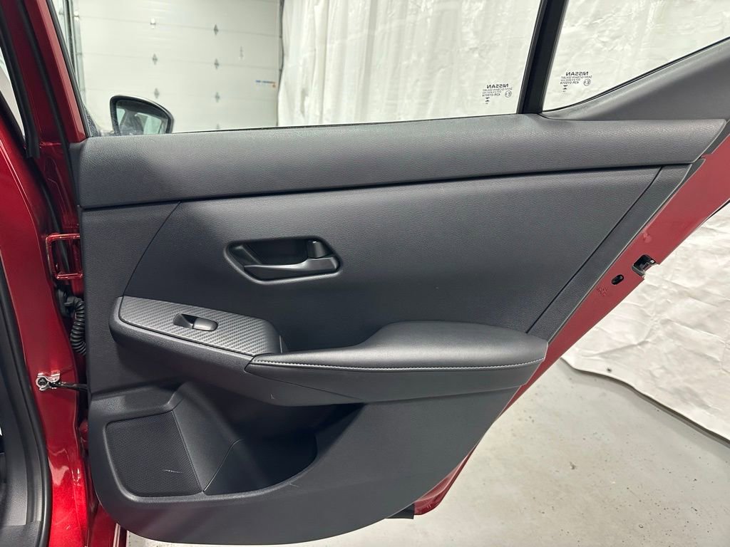 Used 2025 Nissan Sentra SV image 45