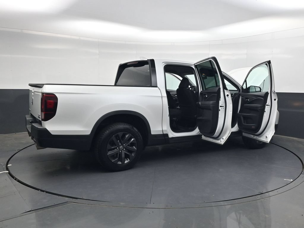 Certified 2023 Honda Ridgeline Sport image 35