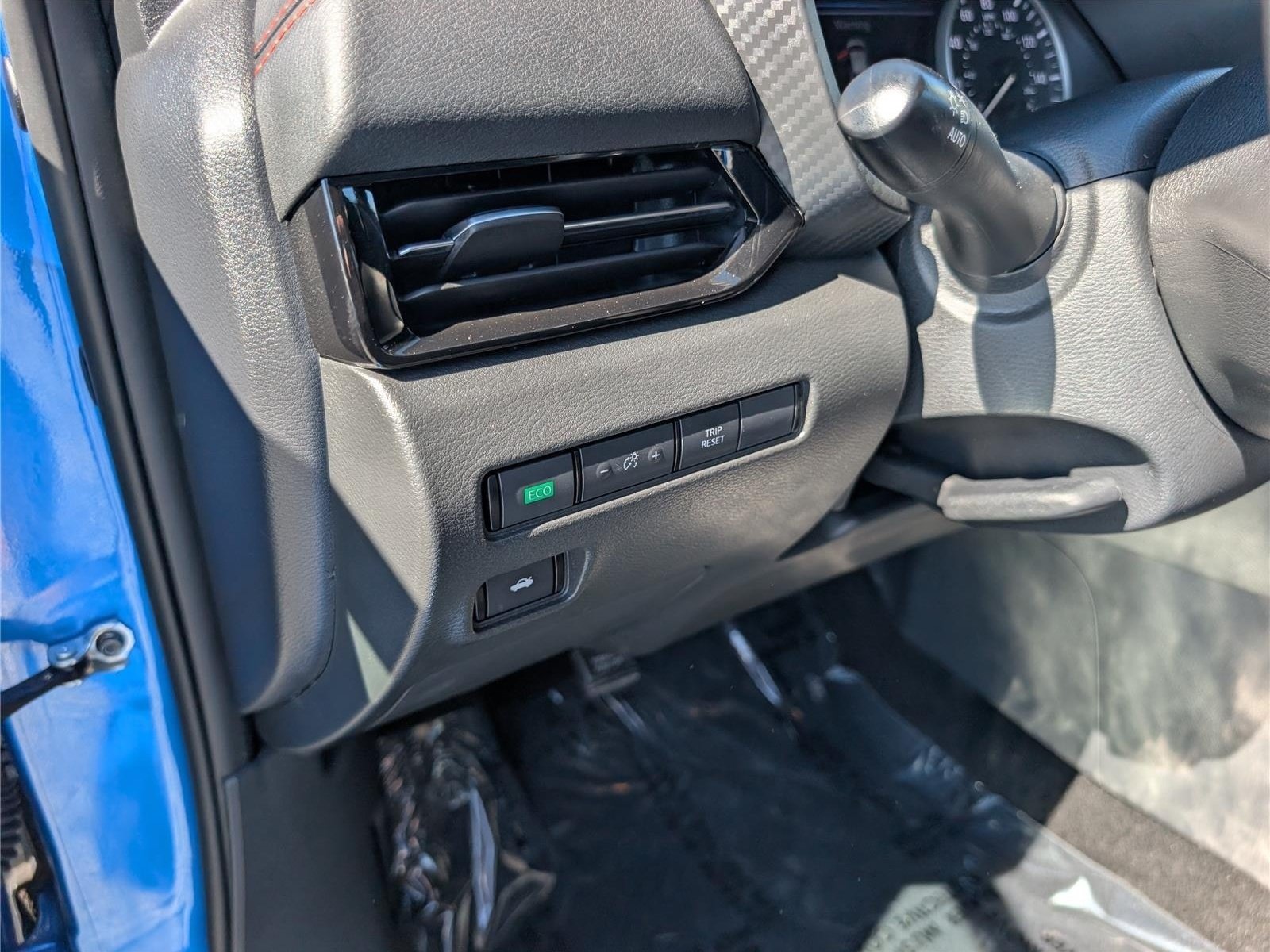 Used 2025 Nissan Sentra SR FWD image 20
