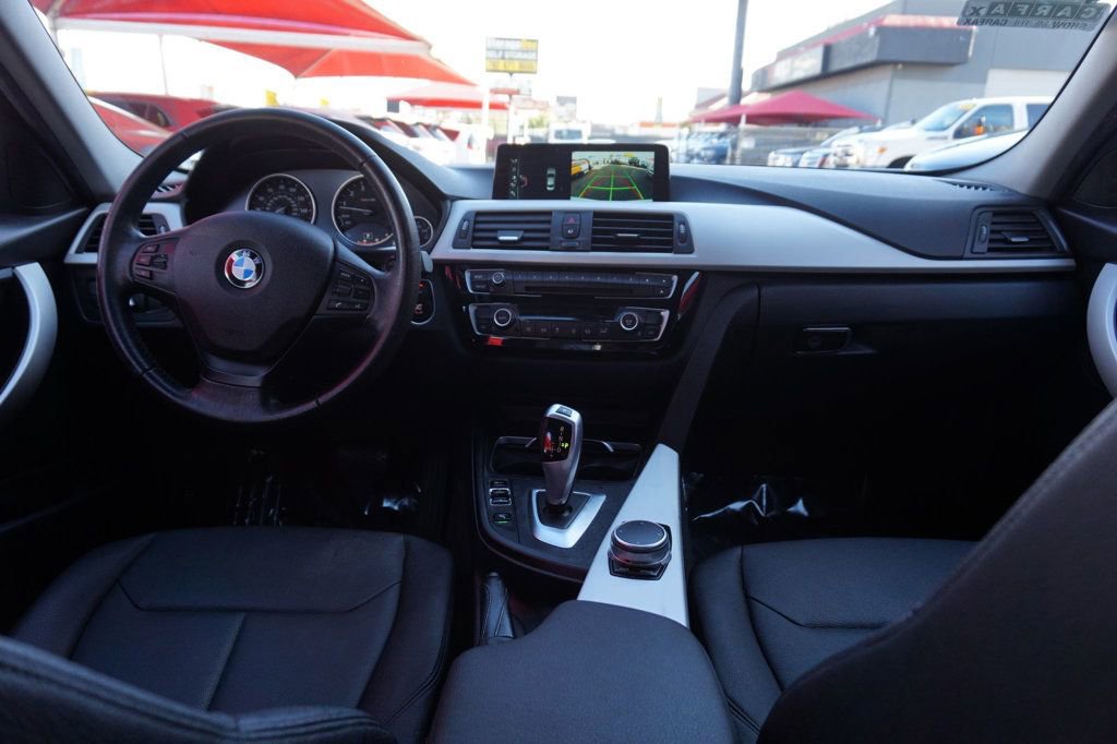 Used 2017 BMW 320i Sedan RWD image 15