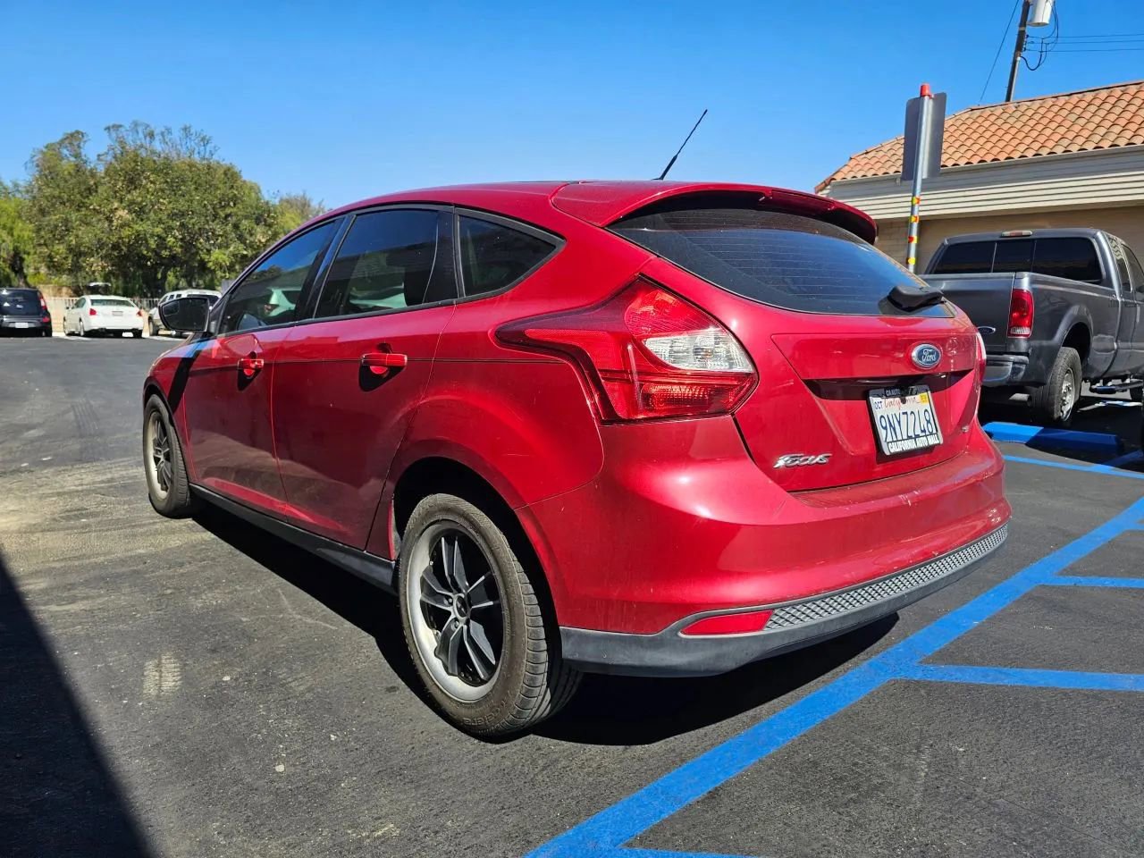 Used 2012 Ford Focus SE image 3