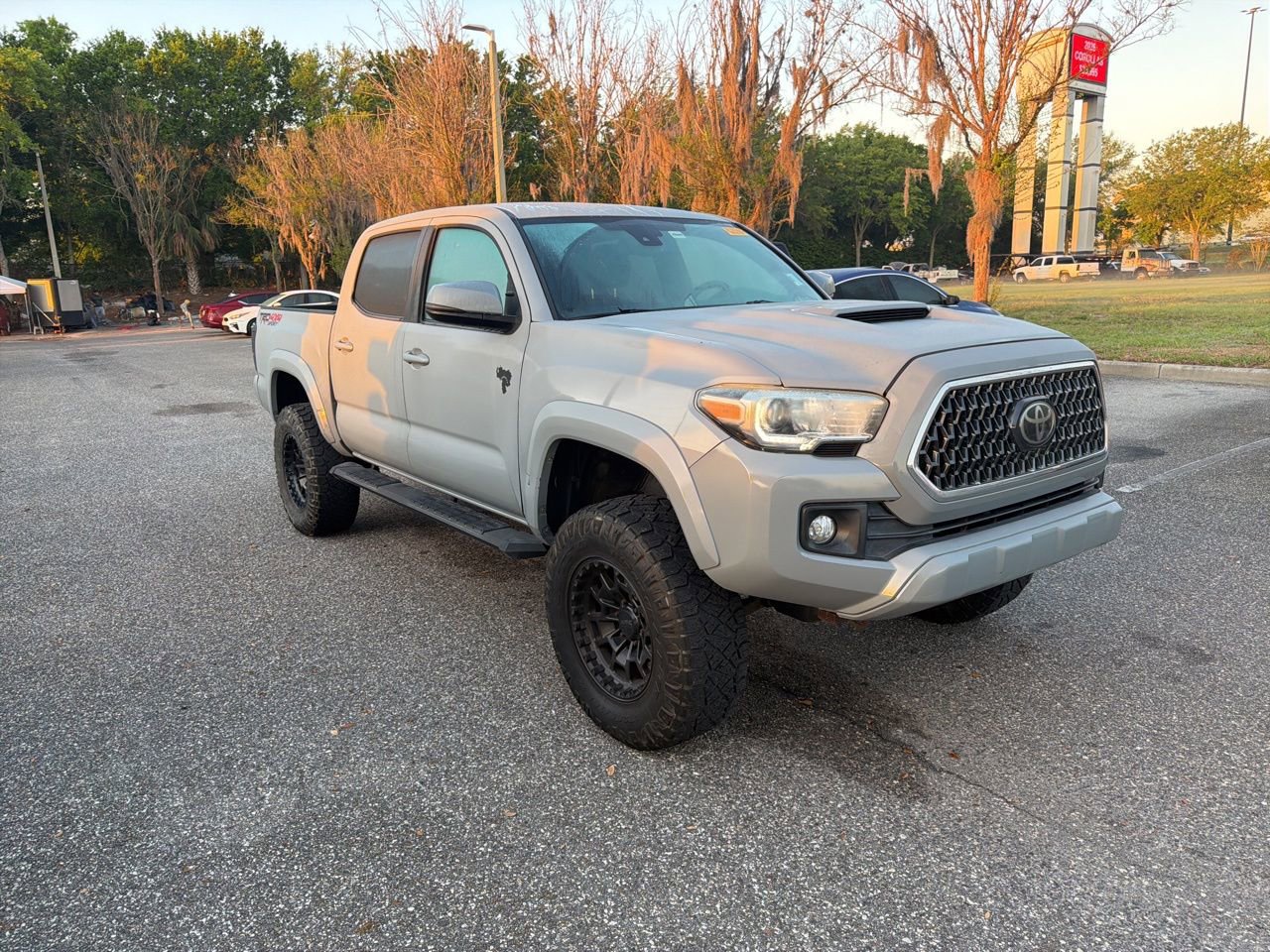 Used 2019 Toyota Tacoma TRD Sport image 7