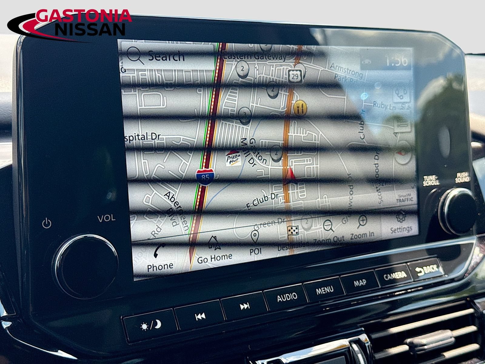 Used 2024 Nissan Pathfinder SL w/ SL Premium Package FWD image 17