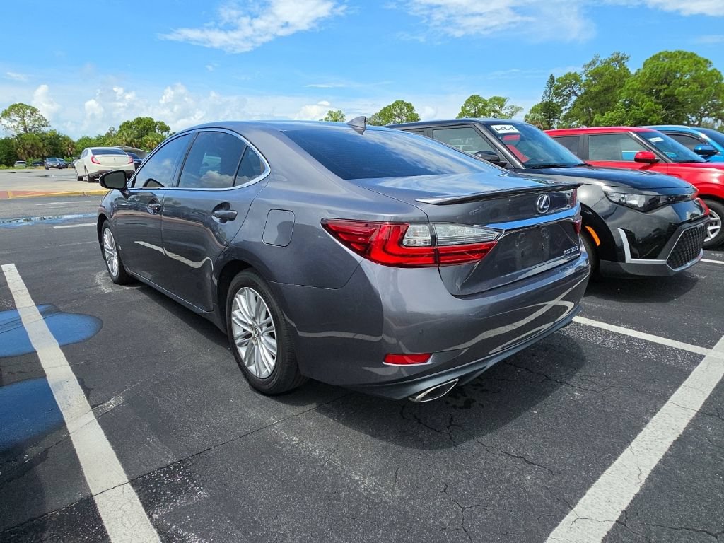 Used 2016 Lexus ES 350 w/ Premium Package w/Wood Trim FWD image 13