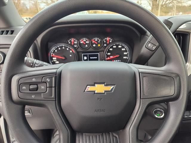 Used 2025 Chevrolet Silverado 1500 W/T w/ Trailering Package AWD/4WD image 17