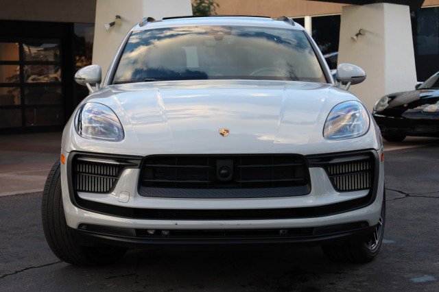 Used 2023 Porsche Macan S image 7