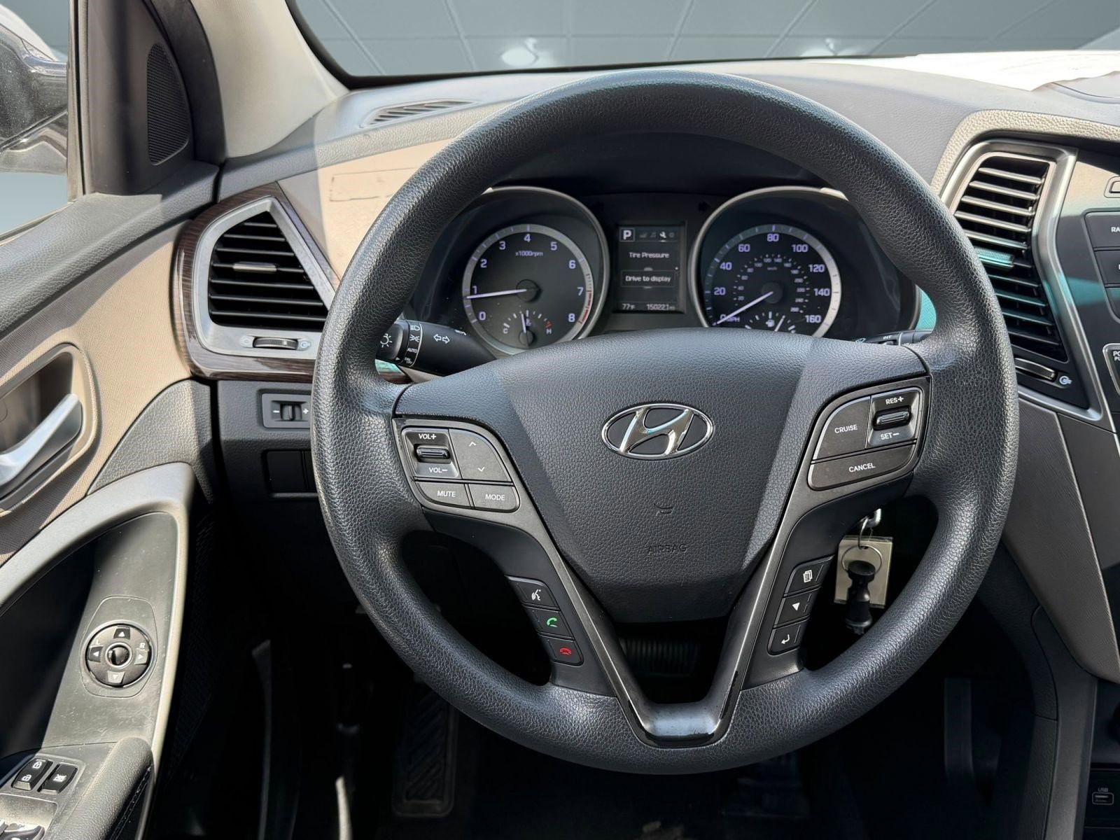 Used 2018 Hyundai Santa Fe Sport FWD image 14