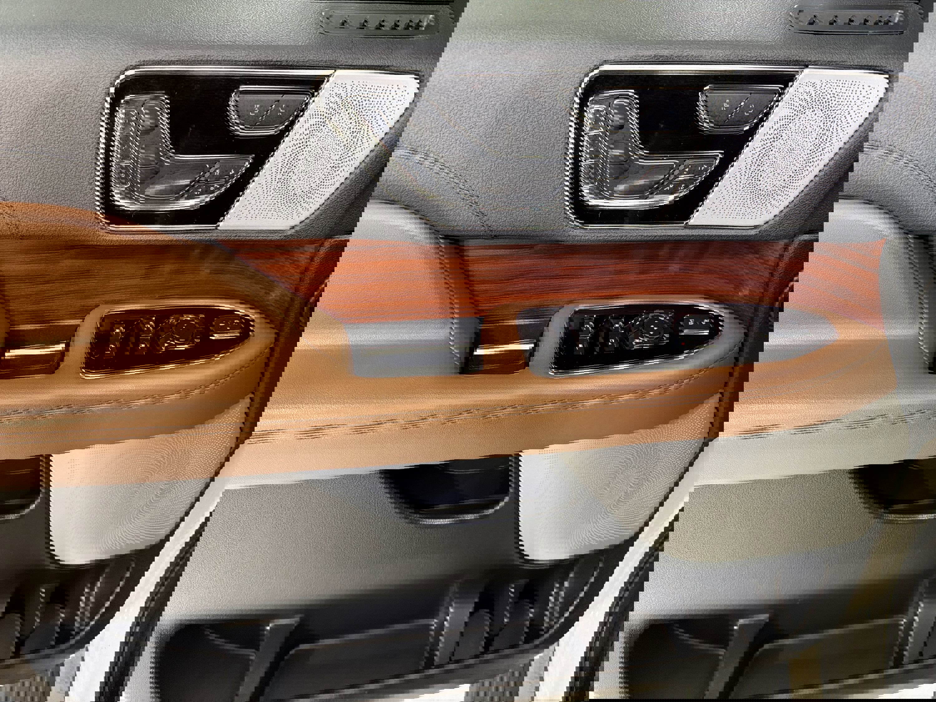 Used 2023 Lincoln Navigator Reserve image 12