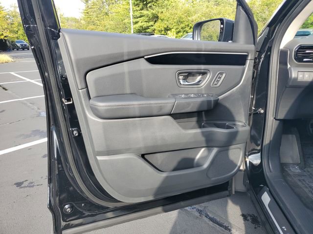 New 2025 Honda Pilot Touring image 39