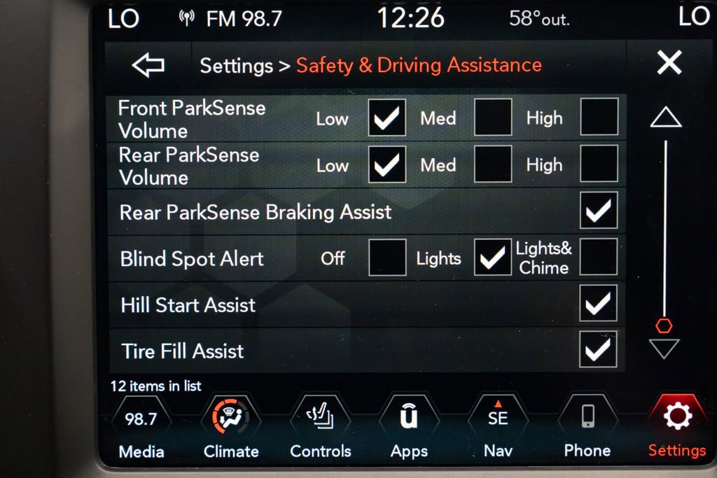 Used 2023 Jeep Cherokee Altitude Lux AWD/4WD image 20