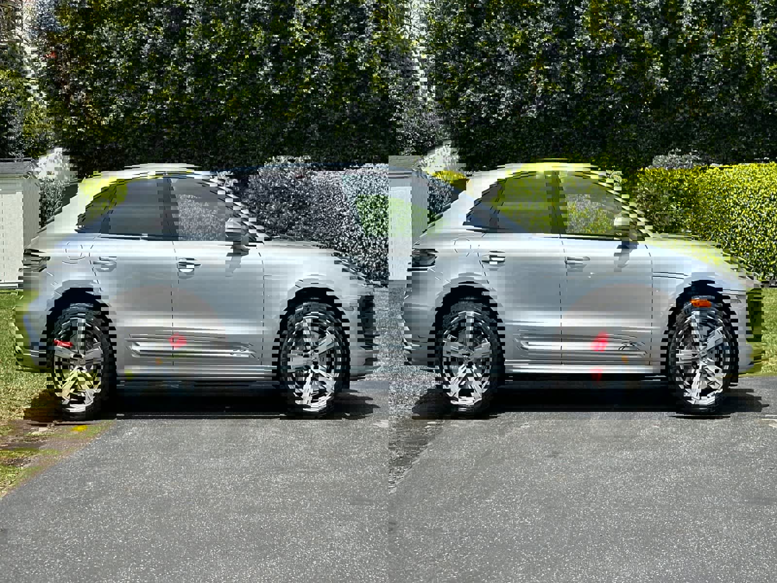 New 2026 Porsche Macan GTS image 9