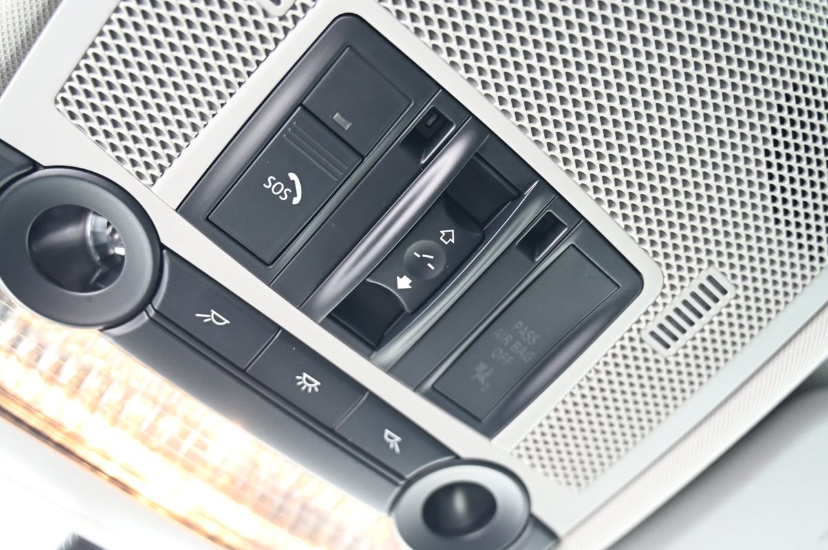 Used 2013 BMW X6 xDrive50i image 36