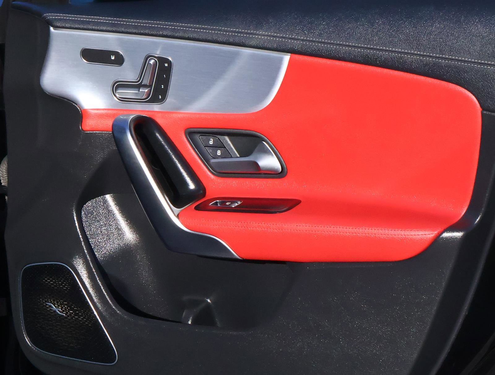 Used 2020 Mercedes-Benz CLA 250 image 17