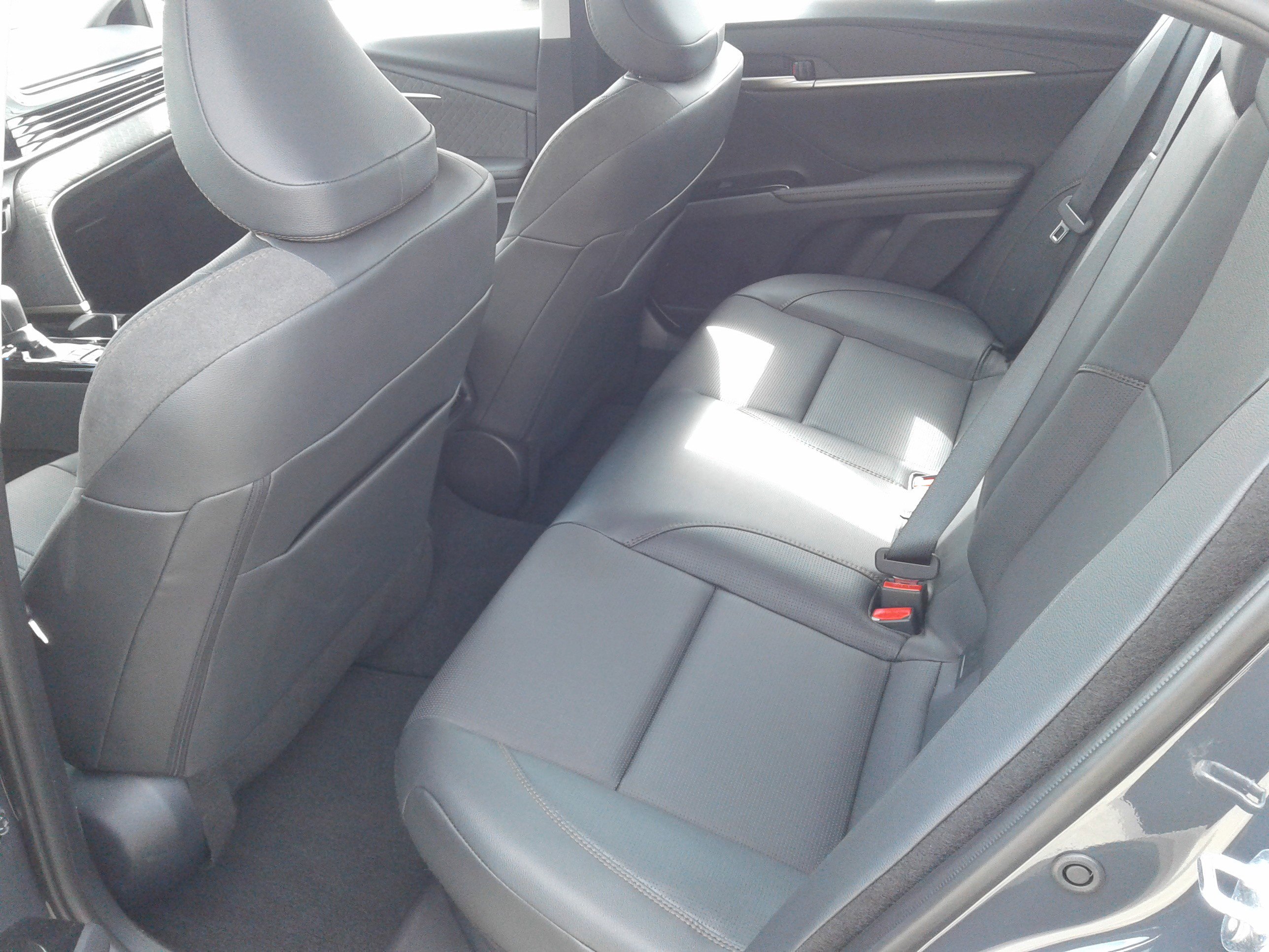 Used 2026 Toyota Camry XLE image 12