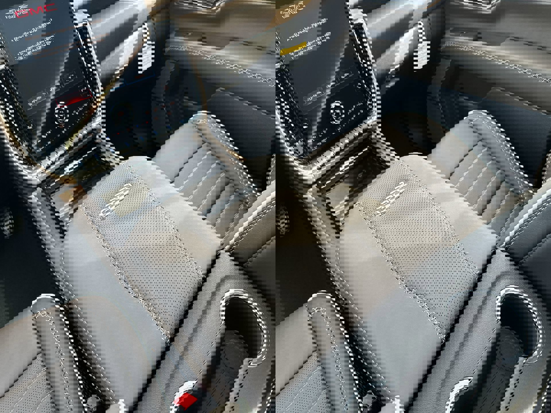 New 2026 GMC Yukon XL Denali Ultimate image 20