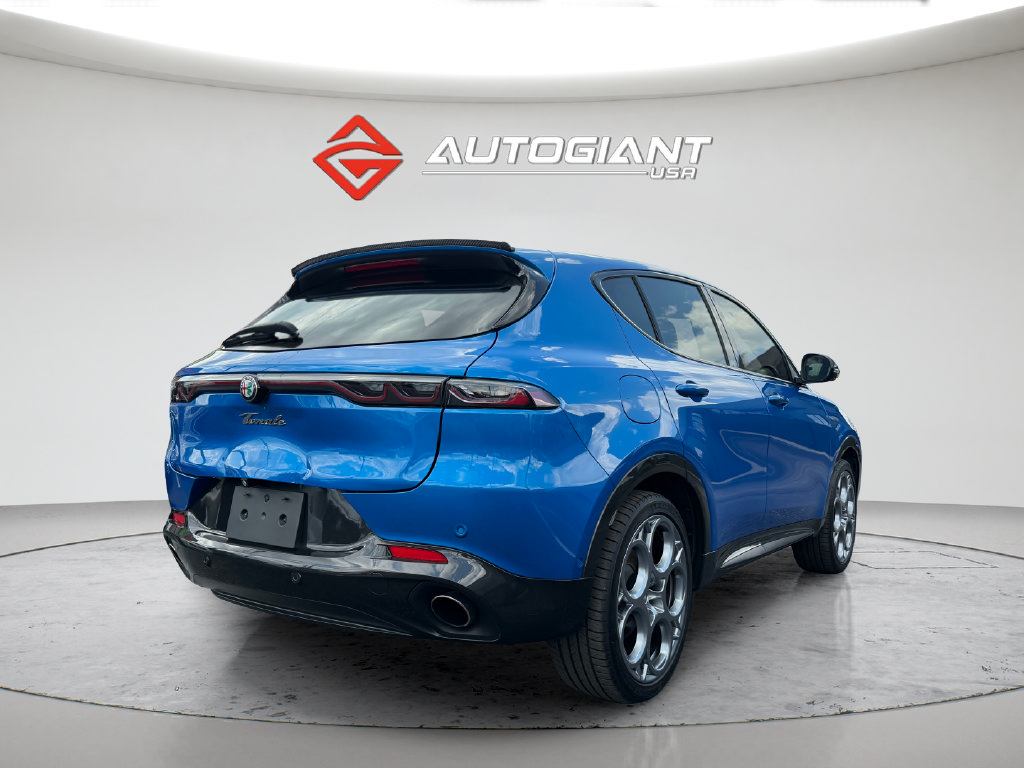 Used 2024 Alfa Romeo Tonale Veloce AWD/4WD image 6