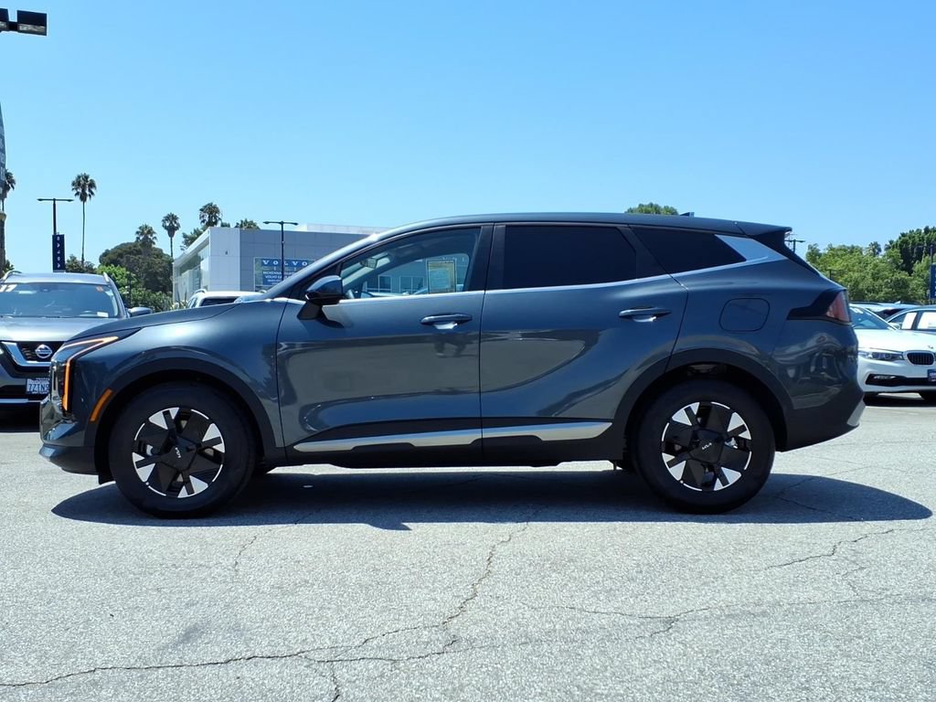 Used 2026 Kia Sportage LX FWD image 6