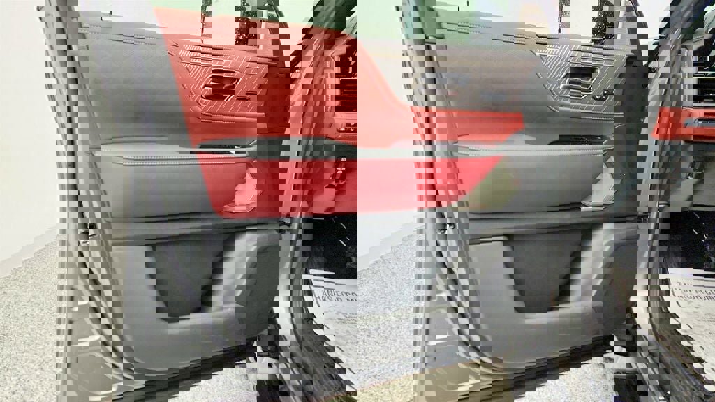 Used 2026 INFINITI QX80 Autograph w/ Premium Cargo Package image 11