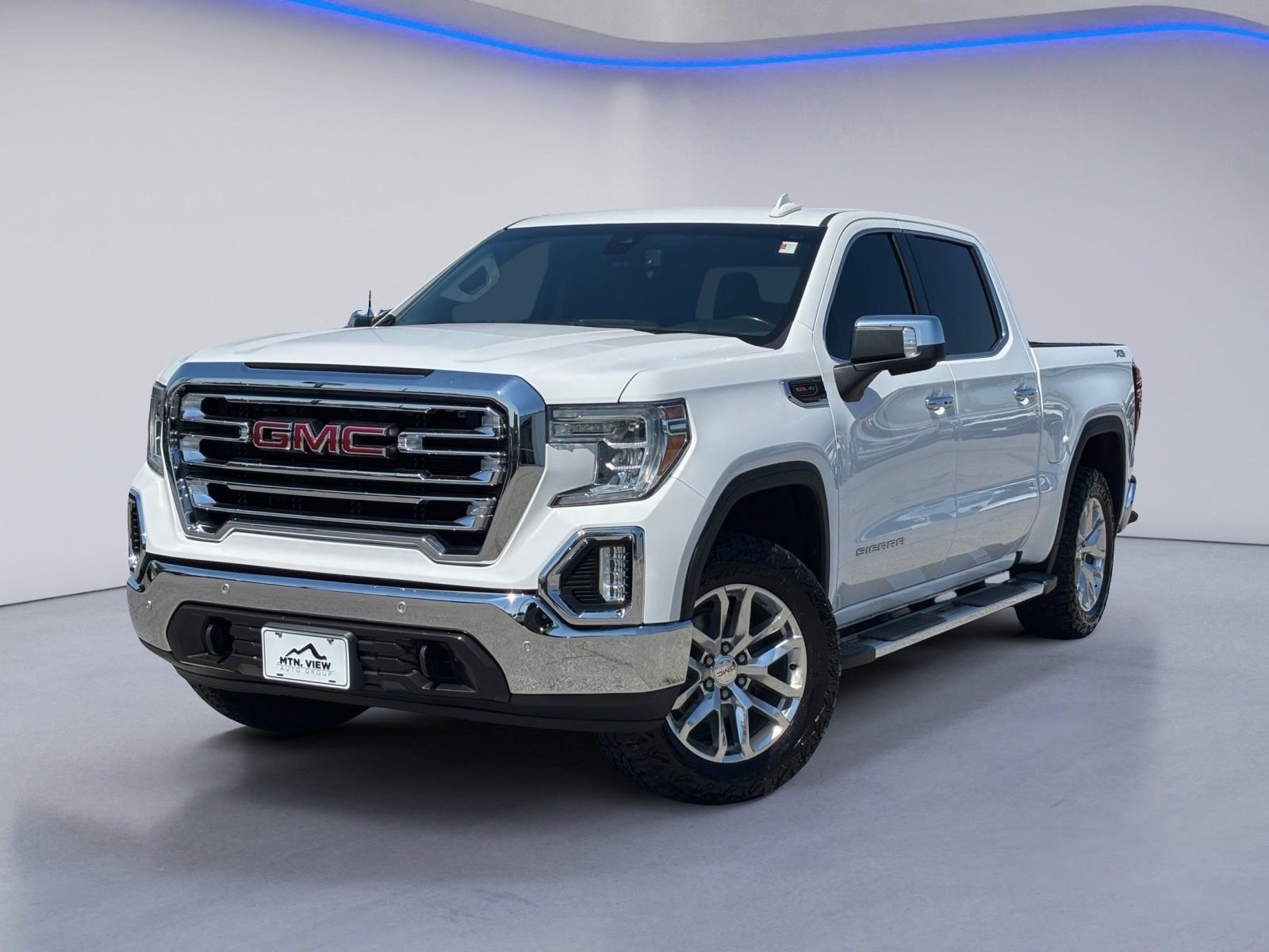 Used 2019 GMC Sierra 1500 SLT w/ SLT Premium Plus Package AWD/4WD image 2