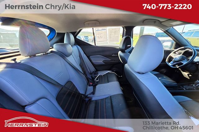 Used 2024 Nissan Kicks SR w/ SR Premium Package FWD image 21
