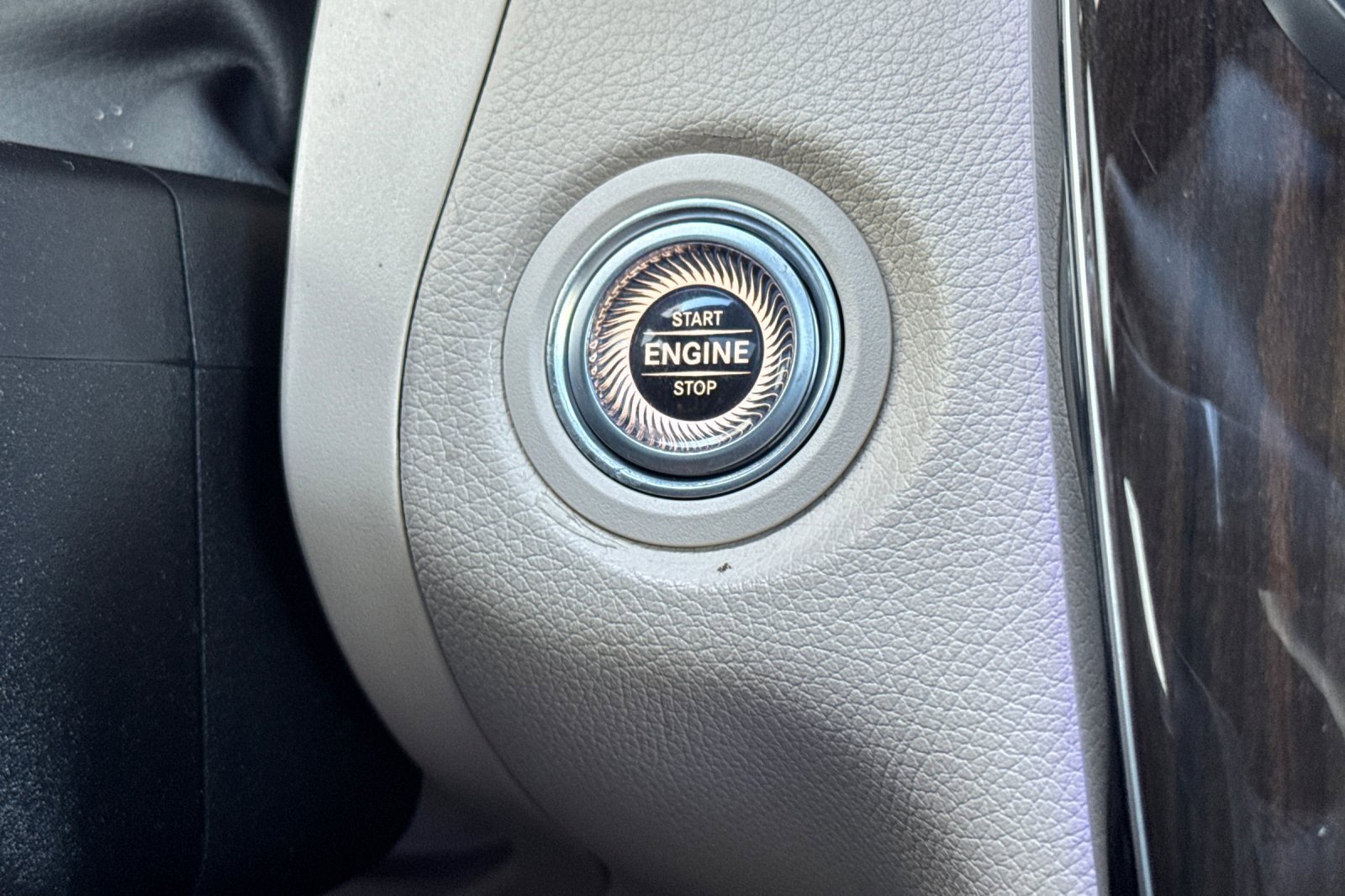 Used 2021 Mercedes-Benz GLC 300 4MATIC Coupe image 26