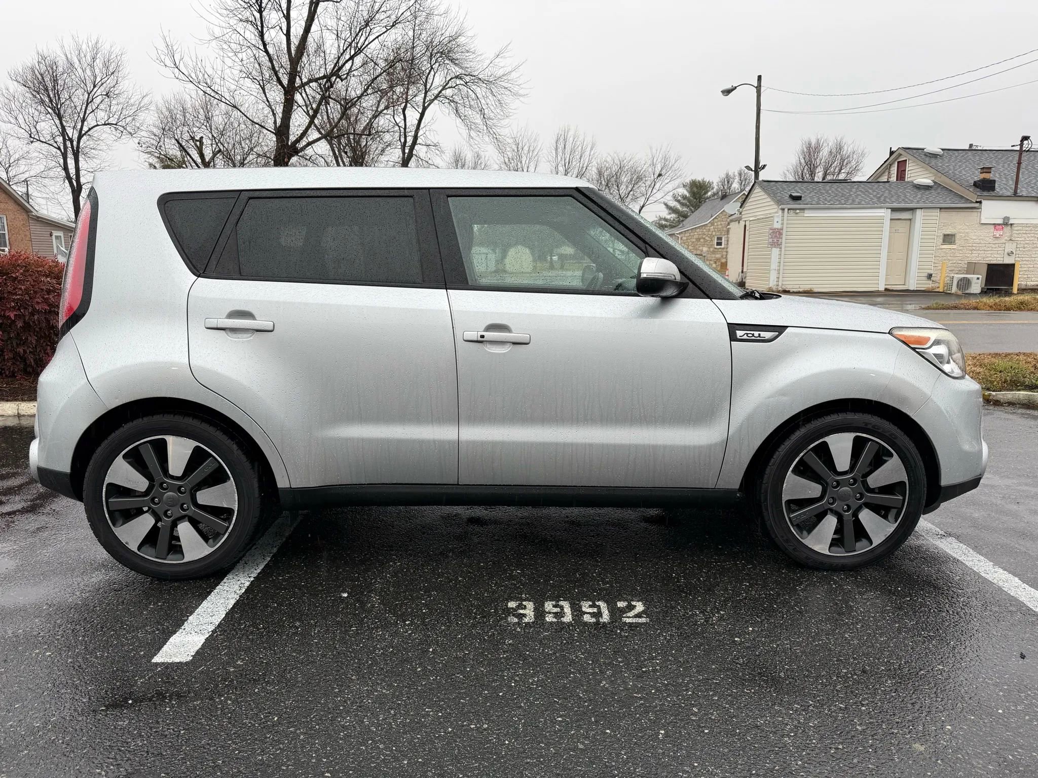 Used 2015 Kia Soul ! w/ Sun & Sound Package image 3