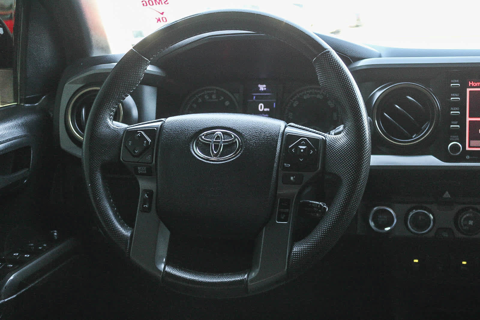 Used 2020 Toyota Tacoma TRD Off-Road w/ Technology Package AWD/4WD image 15