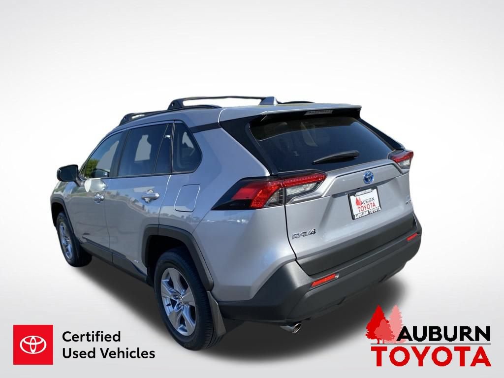 Certified 2024 Toyota RAV4 LE AWD/4WD image 6