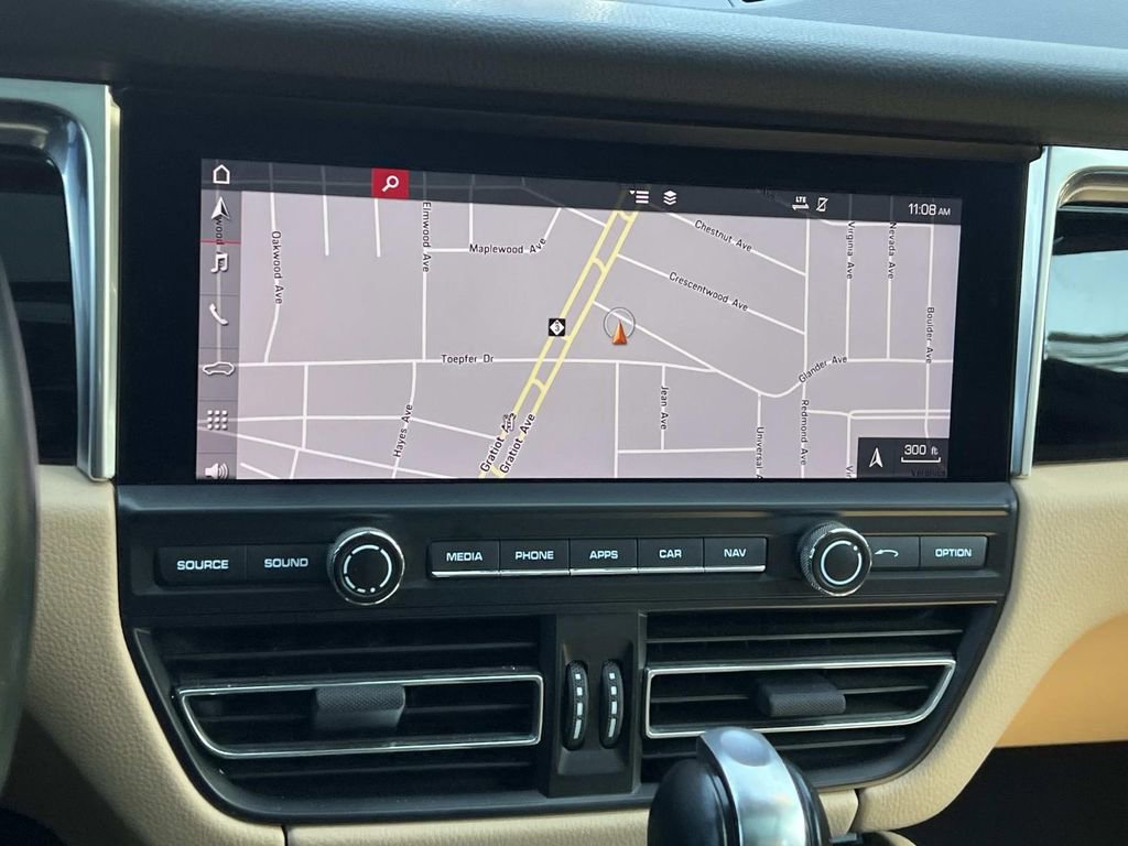 Used 2019 Porsche Macan S image 19