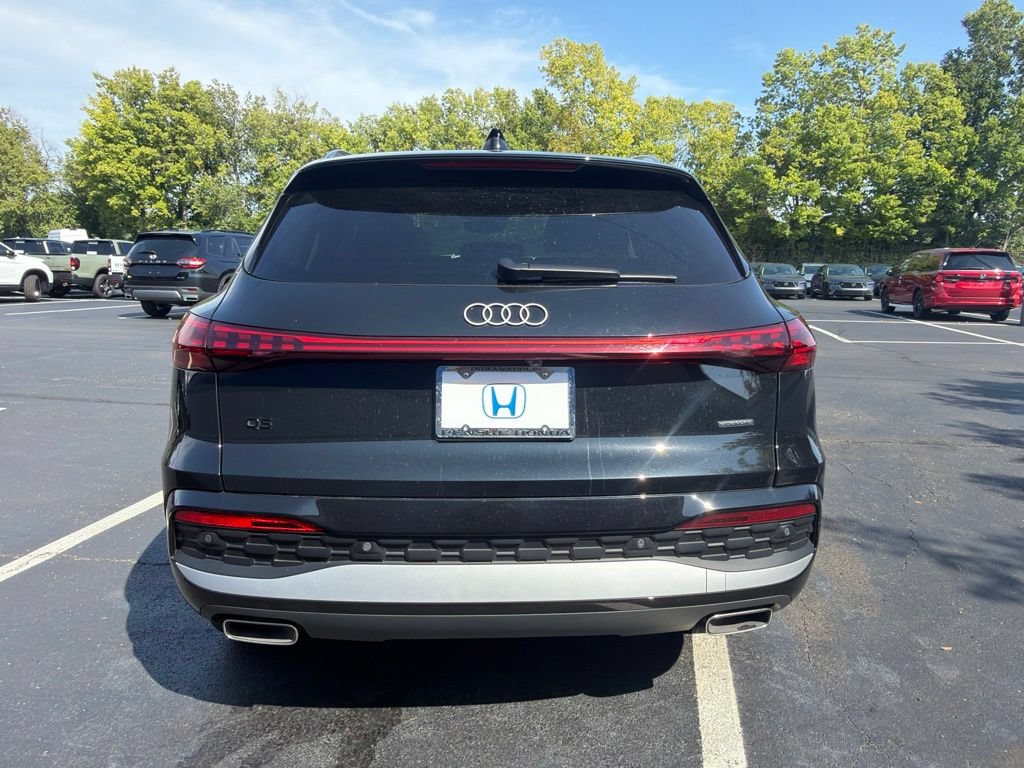 Used 2025 Audi Q5 Premium w/ Convenience Package AWD/4WD image 4