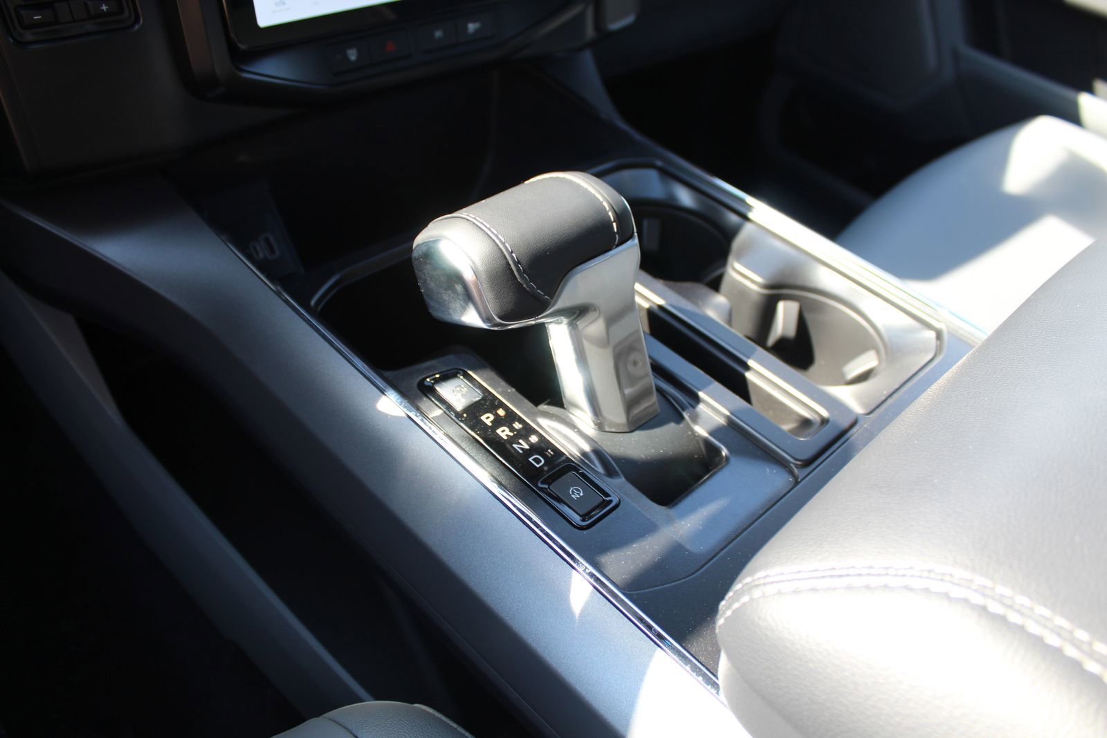 New 2025 Ford F150 Lightning Flash image 17