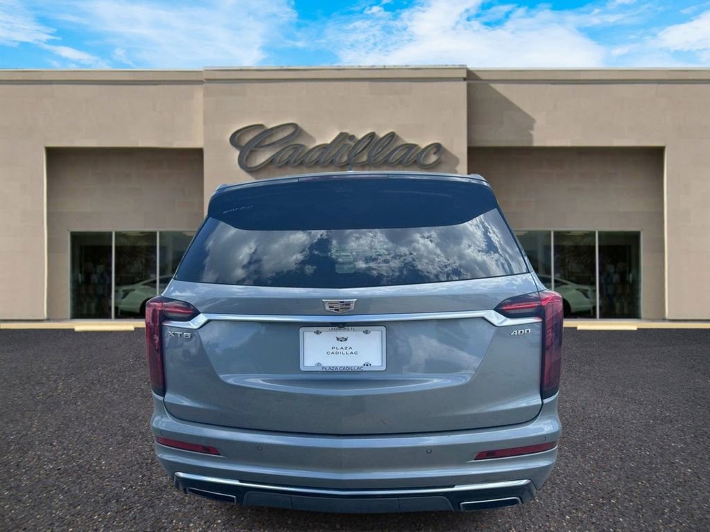 Used 2023 Cadillac XT6 Premium Luxury w/ Technology Package image 4