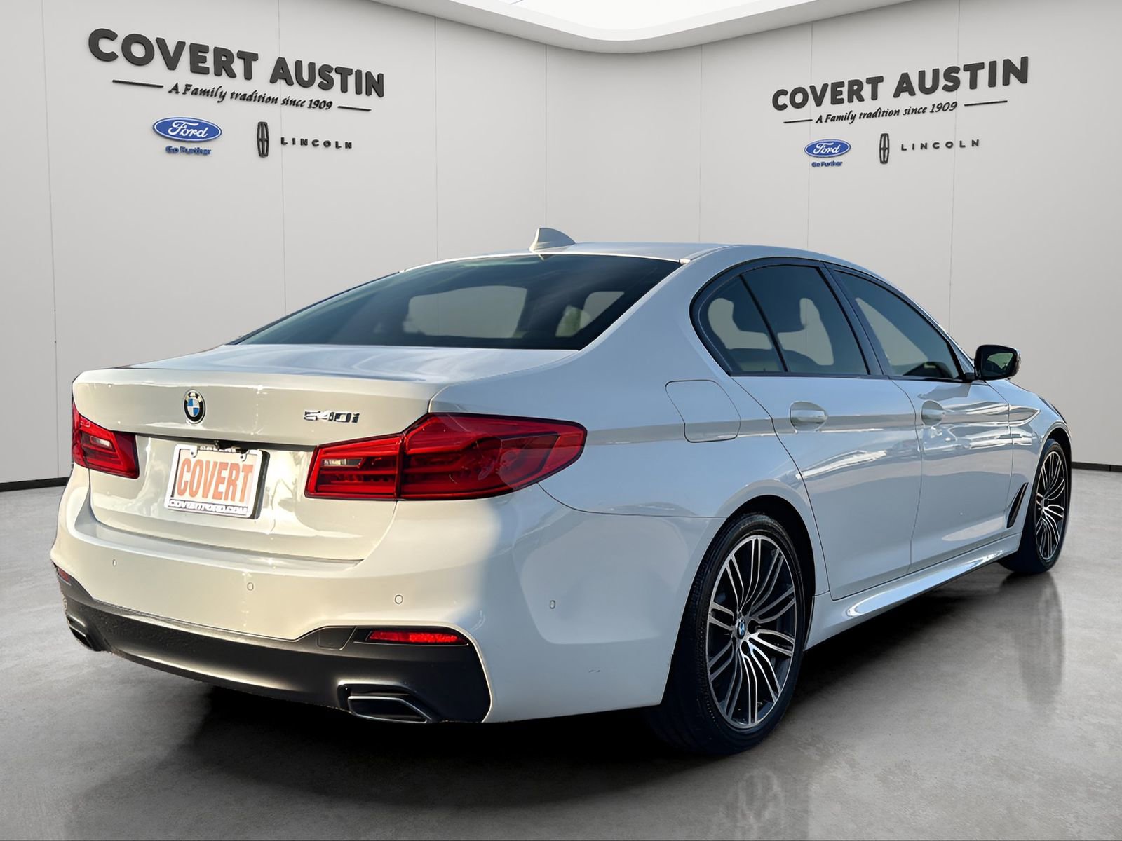 Used 2019 BMW 540i w/ M Sport Package RWD image 5
