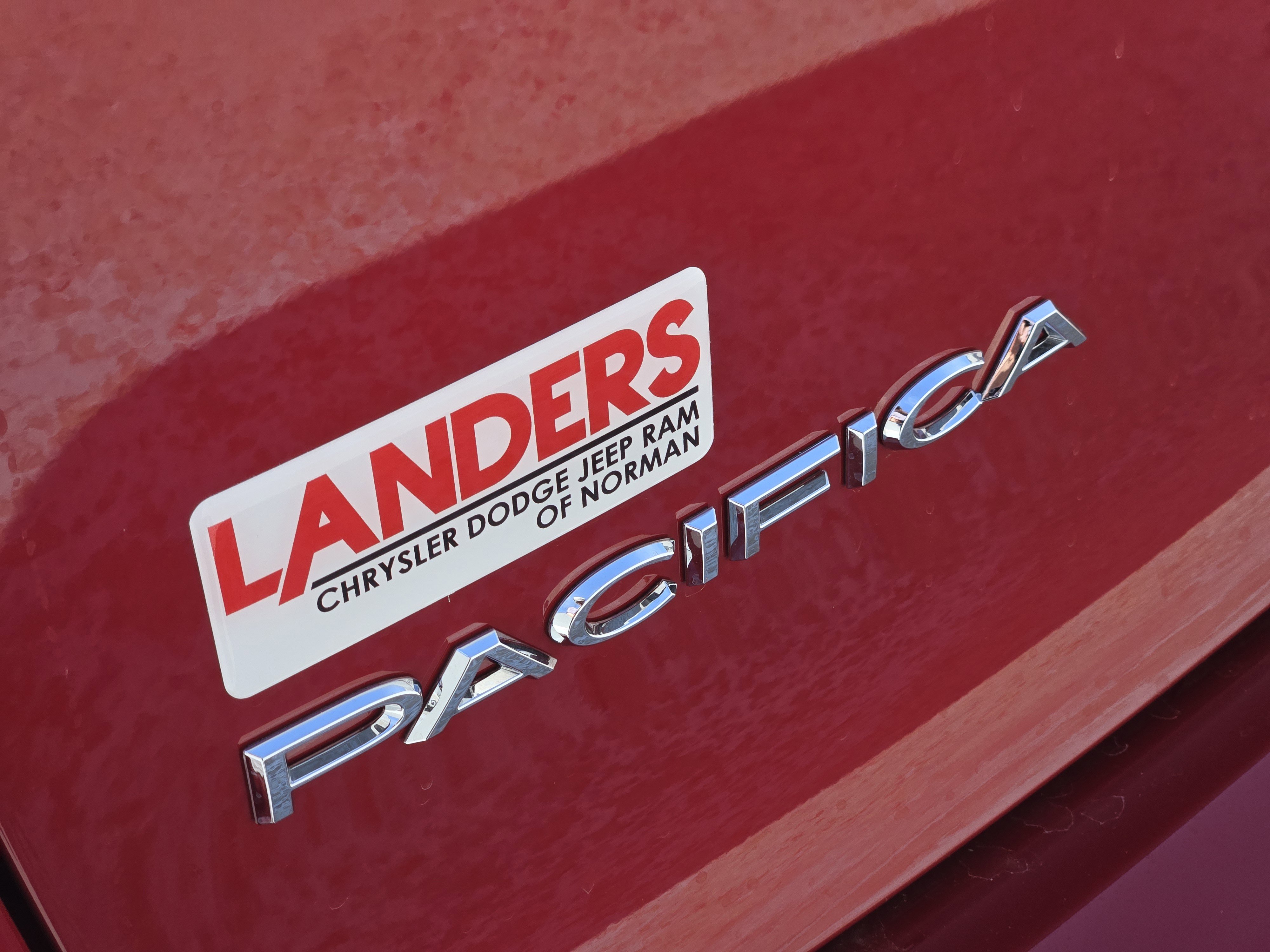 New 2026 Chrysler Pacifica Select image 8