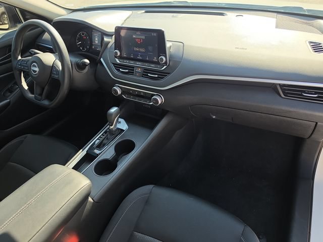 Certified 2025 Nissan Altima 2.5 S FWD image 11