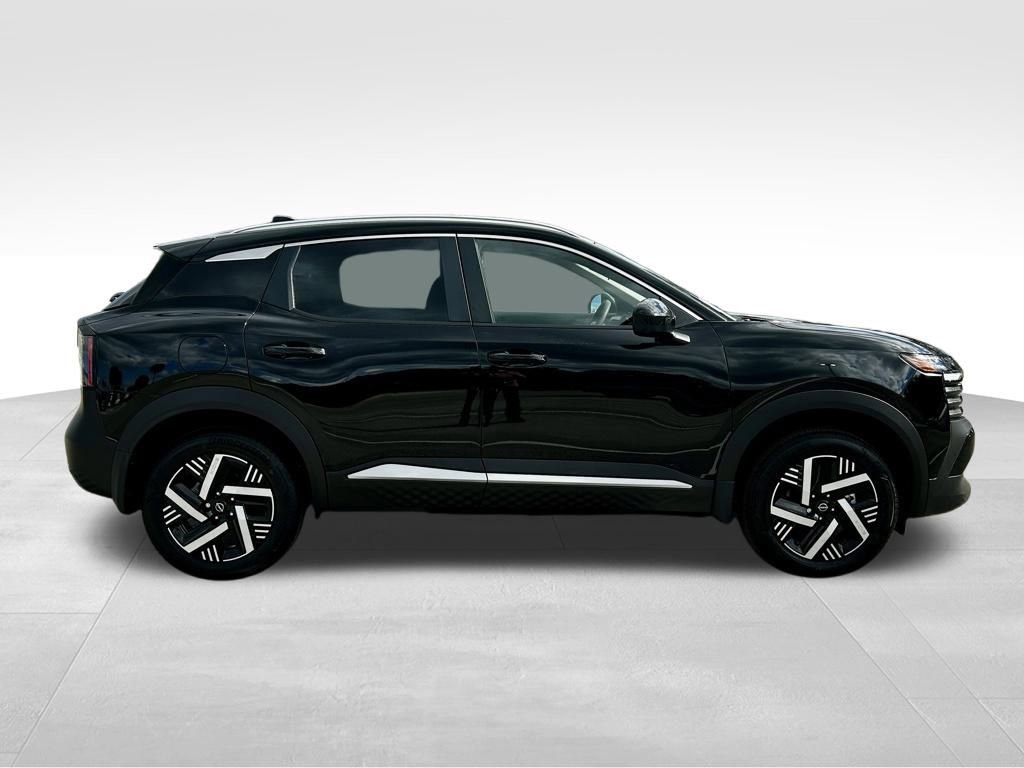 New 2026 Nissan Kicks SV w/ SV Premium Package FWD image 4