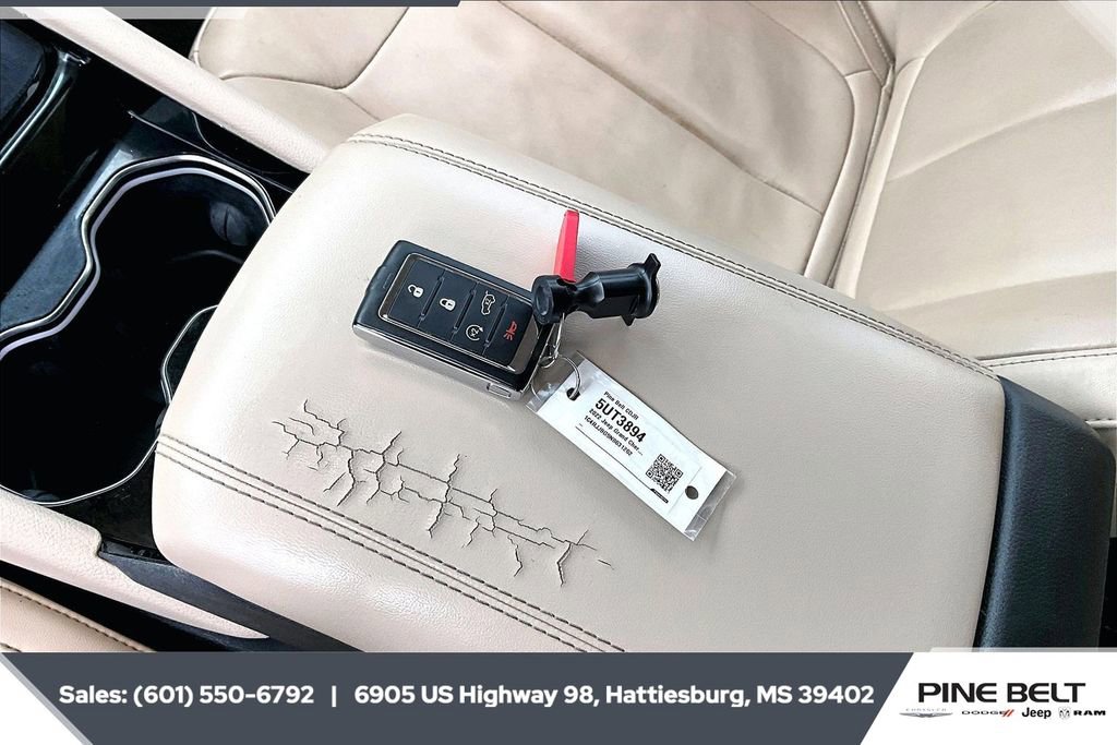 Used 2022 Jeep Grand Cherokee L Limited w/ Trailer Tow Group (B) image 9